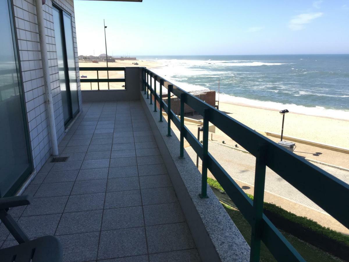 Casa Na Praia ポボア・デ・バルジン エクステリア 写真